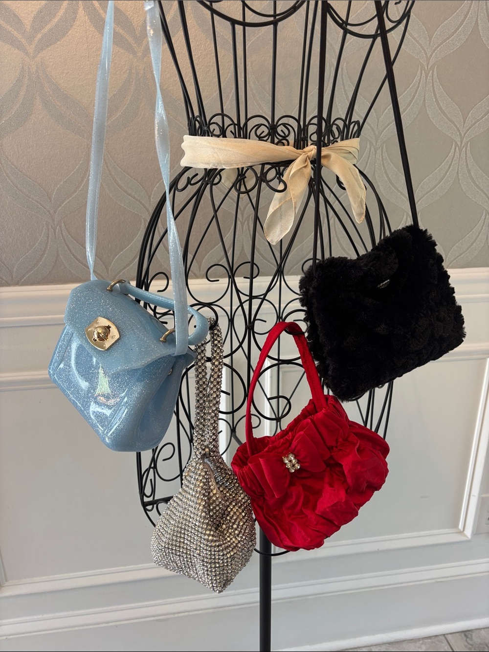 4 Kids Bag for 1 price